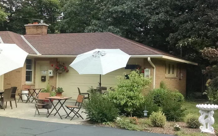 Shangrai-La Motel (Saugatuck Retro Resort)